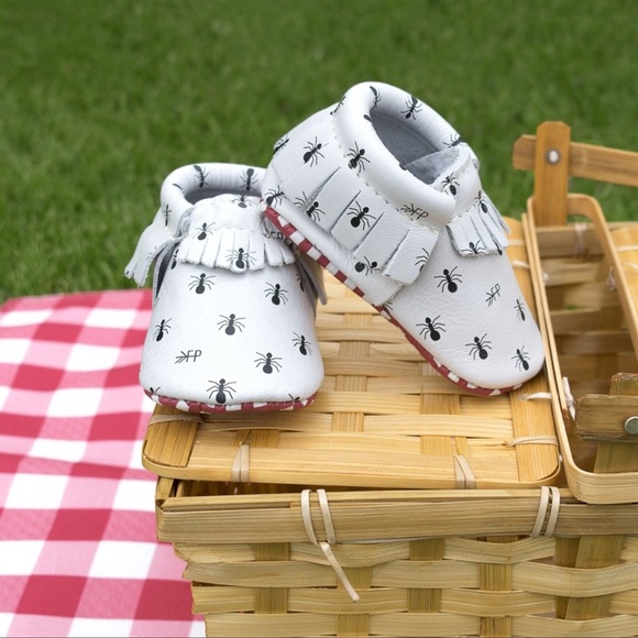 Freshly Picked Other - Freshly Picked Picnic Ants Baby Moccasins sz 1